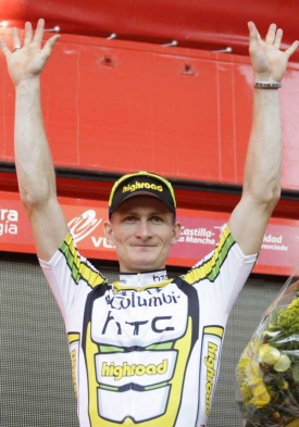 Andr&eacute; Greipel se radoval v 16. etapě z v&iacute;tězstv&iacute;.