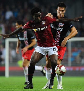Sparťan Wilfried. Právě po jeho faulu sudí nařídil penaltu. Sparťan Wilfried. Právě po jeho faulu sudí nařídil penaltu.