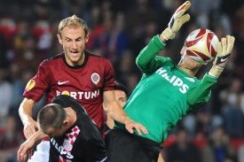 Stoper Sparty Roman Hubník v zápase s PSV Eindhoven. Stoper Sparty Roman Hubník v zápase s PSV Eindhoven.