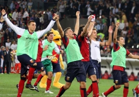 Radost fotbalsitů Janova z výhry 2:0 nad Slavií. Radost fotbalsitů Janova z výhry 2:0 nad Slavií.