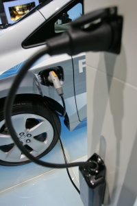 Plug-in hybridy jsou n&aacute;sledovn&iacute;kem hybridů, jak dokl&aacute;d&aacute; Prius.