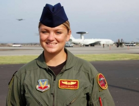 Radarov&aacute; technička vojensk&eacute;ho letectva USA na z&aacute;kladně Manta.
