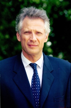 Expremi&eacute;r Dominique de Villepin.
