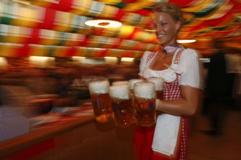 Oktoberfest v Mnichově je v plném proudu. Oktoberfest v Mnichově je v plném proudu.