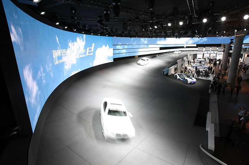 Frankfurtský autosalon příští neděli končí. Frankfurtský autosalon příští neděli končí.