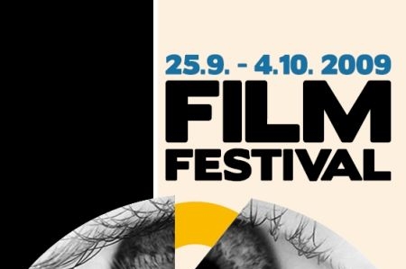 Festival Kamera Ostrava Oko se specializuje na kameramanskou tvorbu. Festival Kamera Ostrava Oko se specializuje na kameramanskou tvorbu.