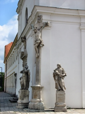 N&aacute;rož&iacute; kostela u Milosrdn&yacute;ch bratř&iacute;.