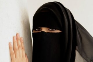 Muslimka v burce. Ilustrační foto.
