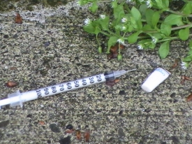 Drogy v Downtown Eastside jsou vážný problém, stejně tak AIDS.