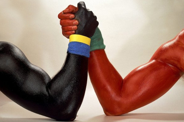 Volby v SRN jsou hlavně přetlačovanou zatímních koaličních partnerů. Volby v SRN jsou hlavně přetlačovanou zatímních koaličních partnerů.
