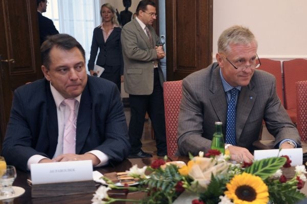 ODS na rozdíl od ČSSD prozradila, o čem bude s Barrosem řeč.