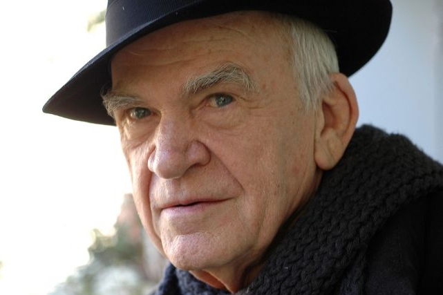 Milan Kundera texty pro seminář přeložil sám.