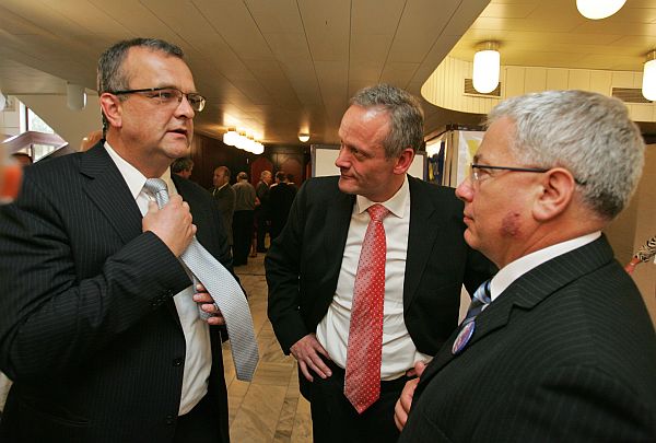 Poslední sjezd a poslední bratrská debata? Poslední sjezd a poslední bratrská debata?