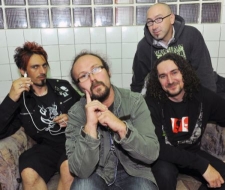 Skupina Hork&yacute;že sl&iacute;že d&aacute; sv&eacute; nov&eacute; album ke stažen&iacute; za libovolnou cenu.