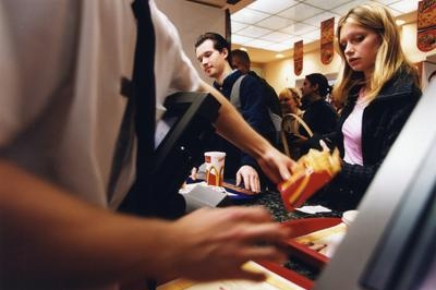 Ne u všech strávníků to má McDonald´s dobré (ilustrační foto). Ne u všech strávníků to má McDonald´s dobré (ilustrační foto).