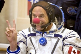 S Guyem Lalibert&eacute; se pos&aacute;dka ISS určitě nudit nebude.