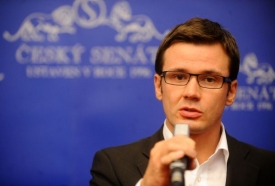 Ondřej Li&scaron;ka n&aacute;vrh zmen&scaron;it počty radn&iacute;ch neprosadil.