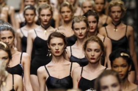 Přehlídka Dolce & Gabbana.