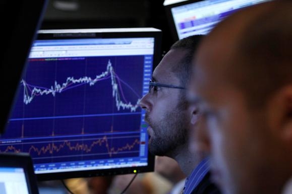 Finanční skupina KKR vstupuje na evropskou burzu. Finanční skupina KKR vstupuje na evropskou burzu.