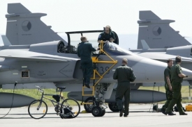 Stíhačka Jas-39 Gripen českého letectva.