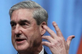 &Scaron;&eacute;f FBI Mueller už online bankovnictv&iacute; nevyužv&iacute;&aacute;. Asi v&iacute; proč.