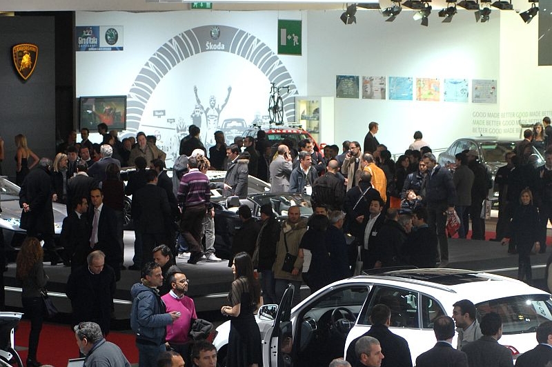 Autosalon v Bologni navštíví každým rokem kolem milionu lidí. Autosalon v Bologni navštíví každým rokem kolem milionu lidí.