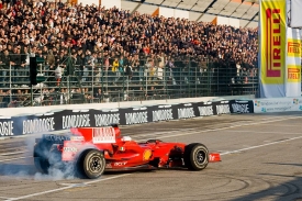 Formule 1 m&aacute; na autosalonu v Bologni prostoru dostatek.