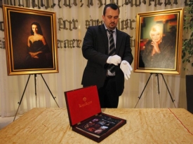Časopis bude zaps&aacute;n do Guinessovy knihy.