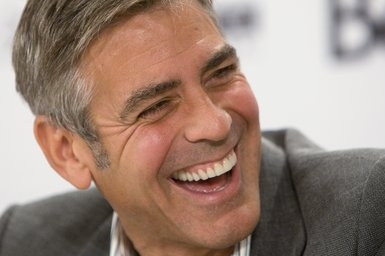 Clooney natáčí v Itálii nový film. Clooney natáčí v Itálii nový film.