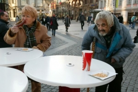 Hlavní problémy Václaváku: krádeže, prostituce, drogy, bezdomovci.