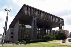 Budova Feder&aacute;ln&iacute;ho shrom&aacute;žděn&iacute; od architekta Karla Pragera
