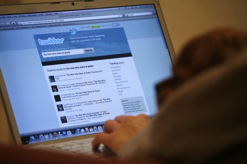 Twitter a Facebook napovídají filmařům