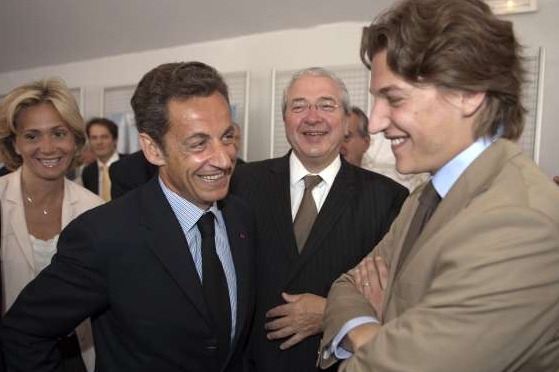 Sarkozy senior a junior.