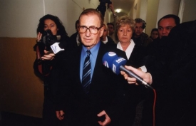 Štrougal představí veřejnosti memoáry z dob, kdy zemi vládli komunisti.