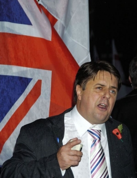 Lídr xenofobní strany BNP Nick Griffin.