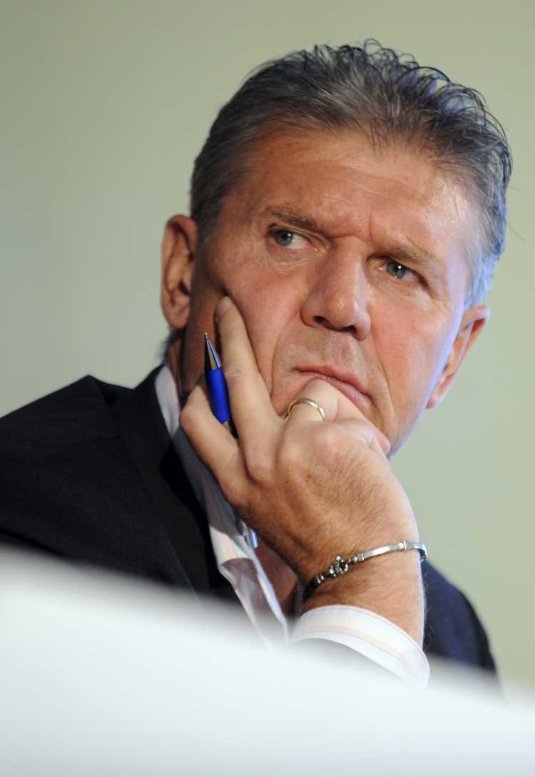 Jozef Chovanec, trenér fotbalistů Sparty. Jozef Chovanec, trenér fotbalistů Sparty.