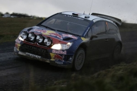 Francouz Sébastien Loeb je pošesté za sebou mistrem světa v rallye.