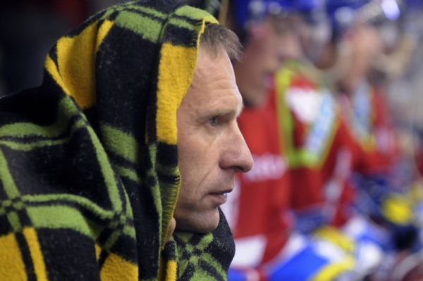 Dominik Hašek se zranil.