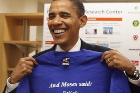 Obama využ&iacute;v&aacute; každou př&iacute;ležitost objevit se v m&eacute;di&iacute;ch.