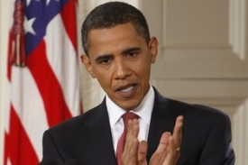 Obama pr&yacute; nepostupuje vůči m&eacute;di&iacute;m jednotně, využ&iacute;v&aacute; je i kritizuje.