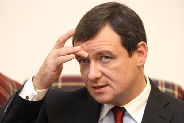 David Rath zatím svému slibu dát jeden z platů na charitu nedostál.