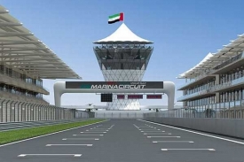 Cíl a start na okruhu Yas Marina z pohledu pilotů F1.