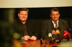 Velkou koalici opět? Nejposlednější řešení z posledních, říká ČSSD.
