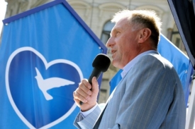 Předseda ODS Mirek Topol&aacute;nek.