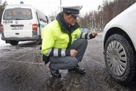 Úsek s povinnou zimní výbavou se rozšíří i na dálnici D1.