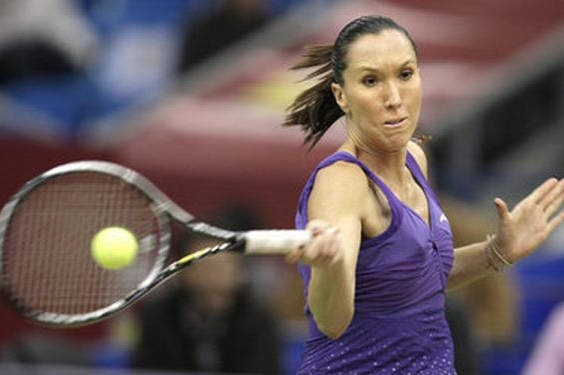 Jelena Jankovičová je v semifinále Turnaje mistryň. Jelena Jankovičová je v semifinále Turnaje mistryň.