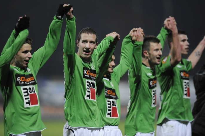 Fotbalisté Jablonce slaví výhru 1:0 nad Bohemians Praha. 