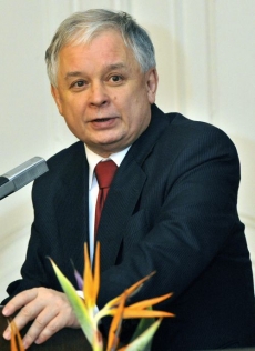 Pero, kterým dokument nakonec podepsal, si prezident ponechal.