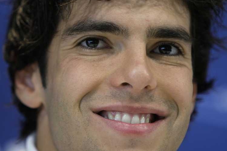 Kaká, brazilský fotbalista v barvách Realu Madrid.