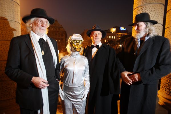 Autoři při slavnostní premiéře lyrikálu Kudykam.